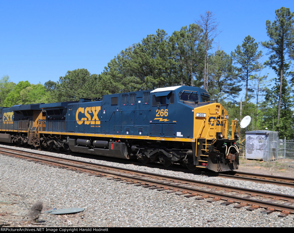 CSX 266 wearing the latest paint scheme